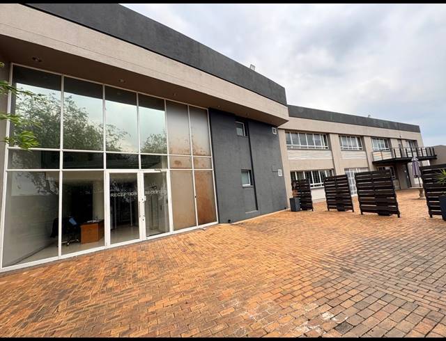 771M² OFFICE TO LET IN NOORDWYK